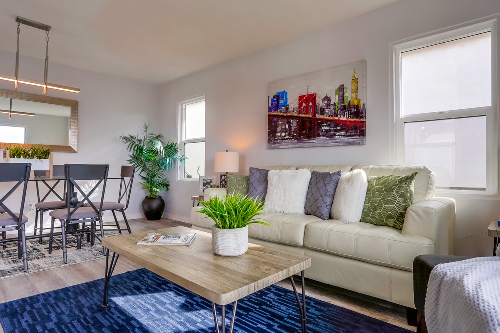 Virtual tour photo 11 of 43 for 1825 Erie St