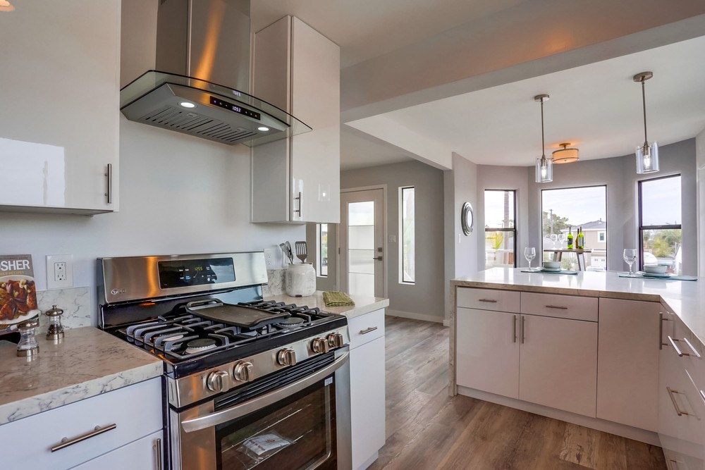 Virtual tour photo 18 of 43 for 1825 Erie St