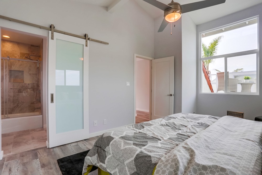 Virtual tour photo 29 of 43 for 1825 Erie St