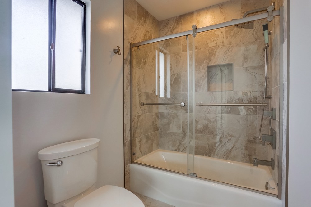 Virtual tour photo 31 of 43 for 1825 Erie St