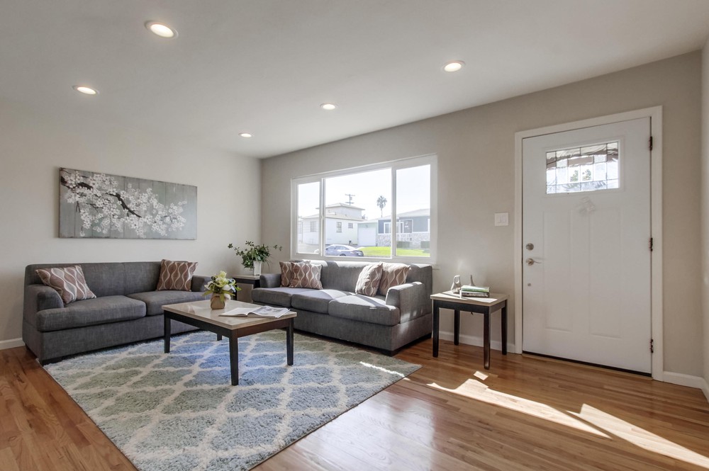 Virtual tour photo 11 of 38 for 1827 Duval St