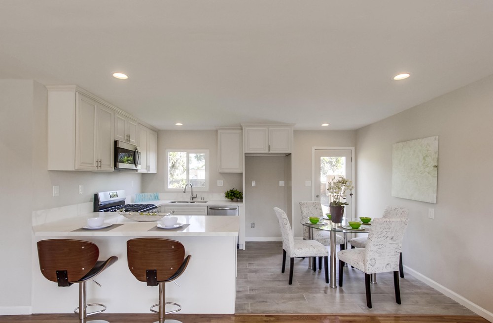 Virtual tour photo 16 of 38 for 1827 Duval St