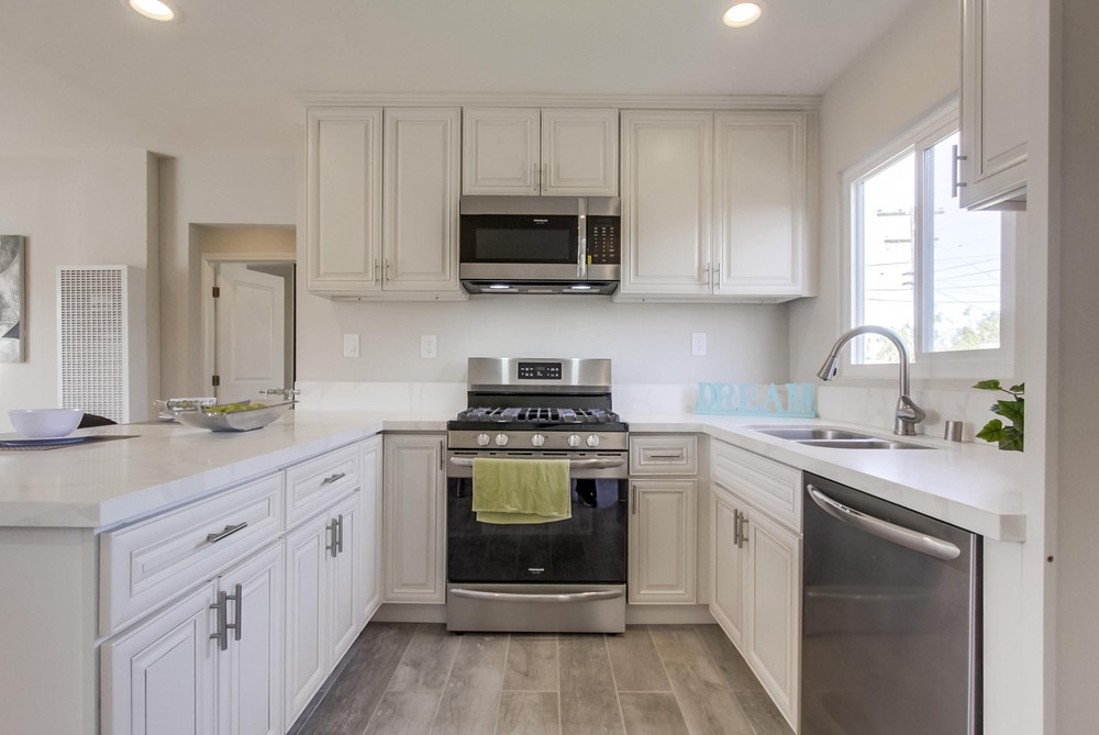 Virtual tour photo 19 of 38 for 1827 Duval St
