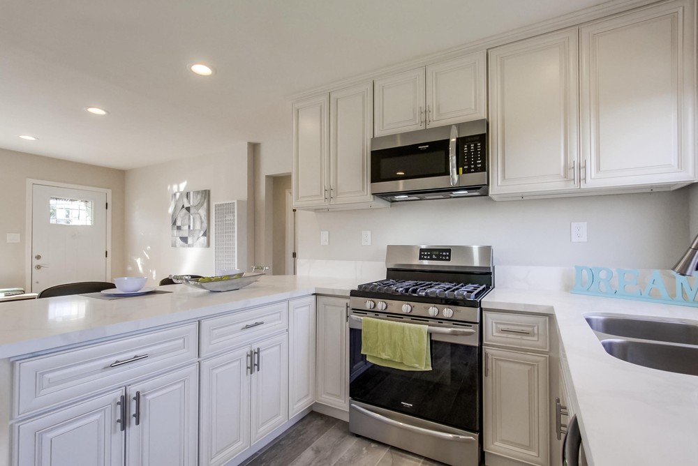 Virtual tour photo 22 of 38 for 1827 Duval St