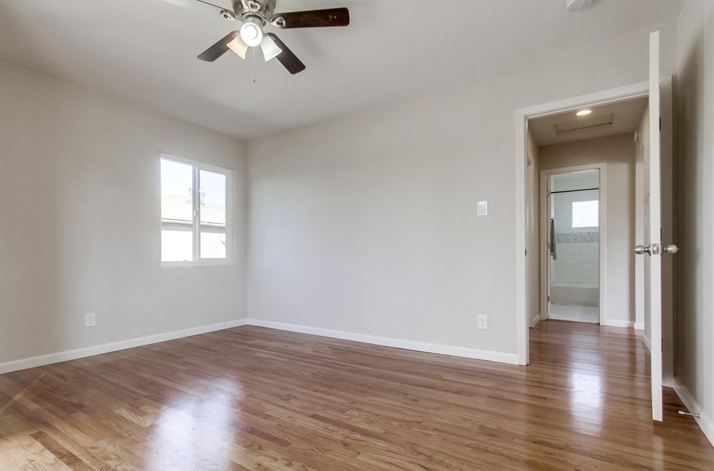 Virtual tour photo 31 of 38 for 1827 Duval St