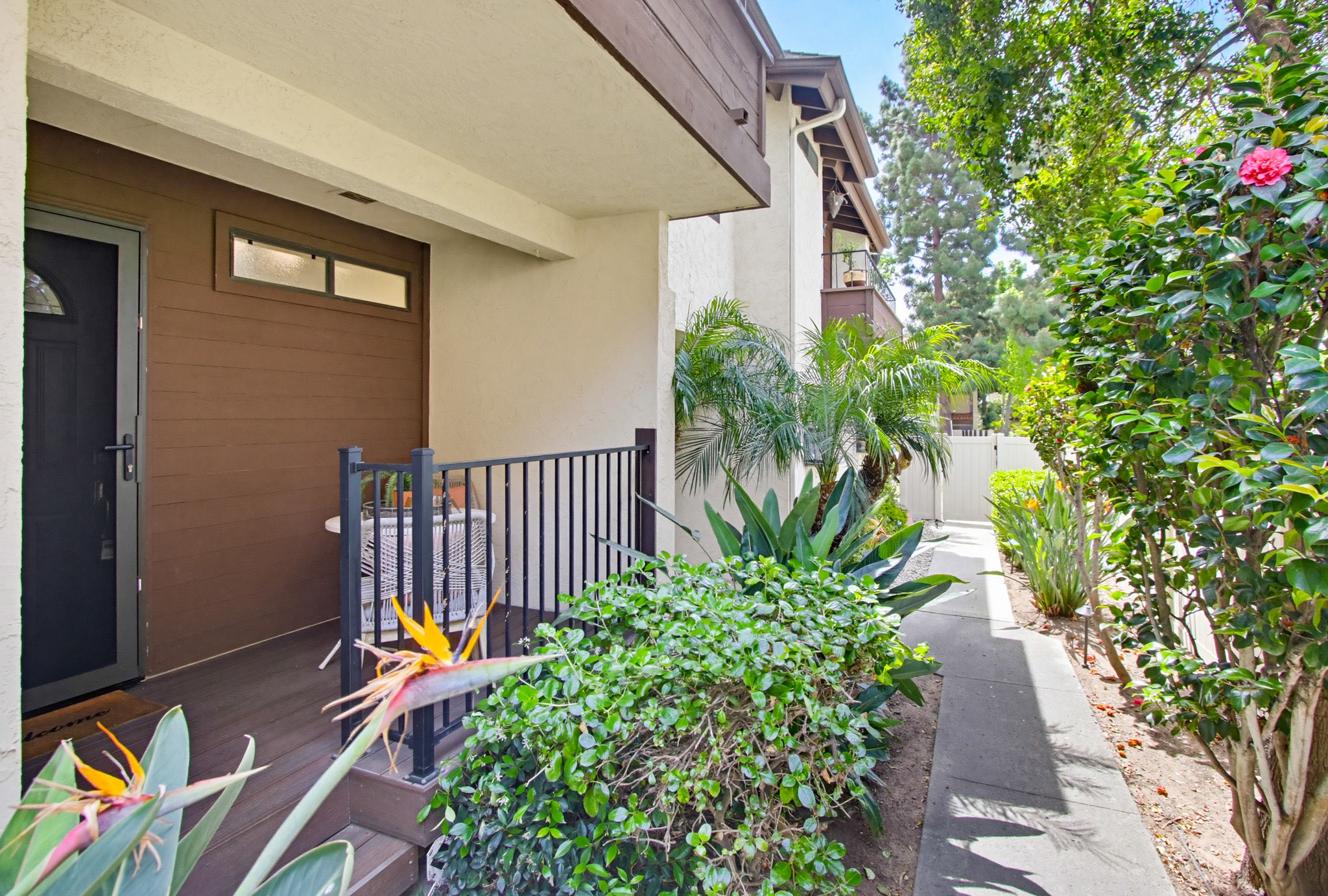Virtual tour photo 5 of 87 for 1828 Diamond St