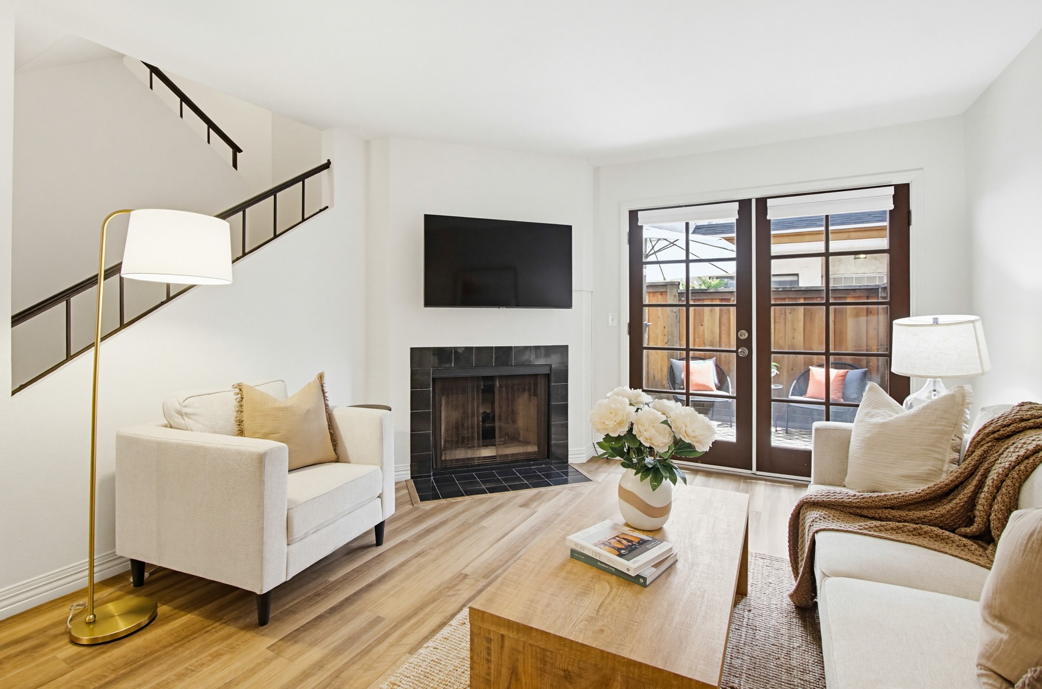 Virtual tour photo 10 of 87 for 1828 Diamond St