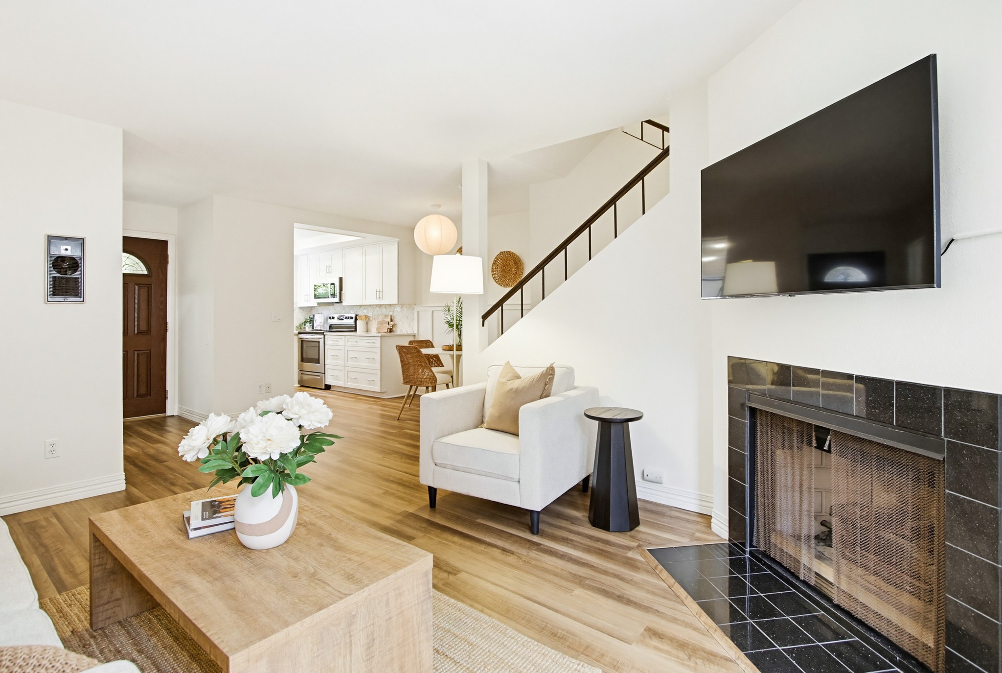 Virtual tour photo 13 of 87 for 1828 Diamond St
