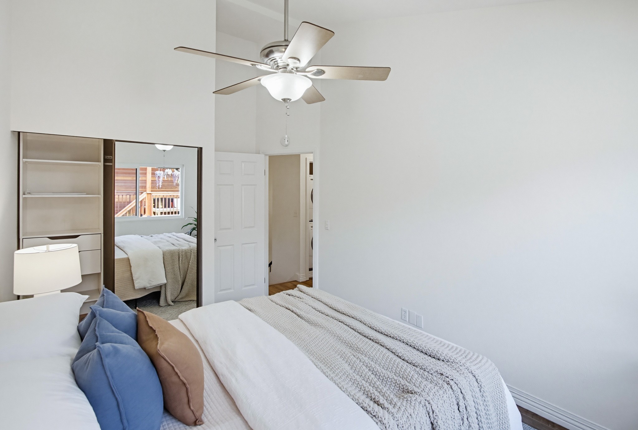 Virtual tour photo 25 of 87 for 1828 Diamond St