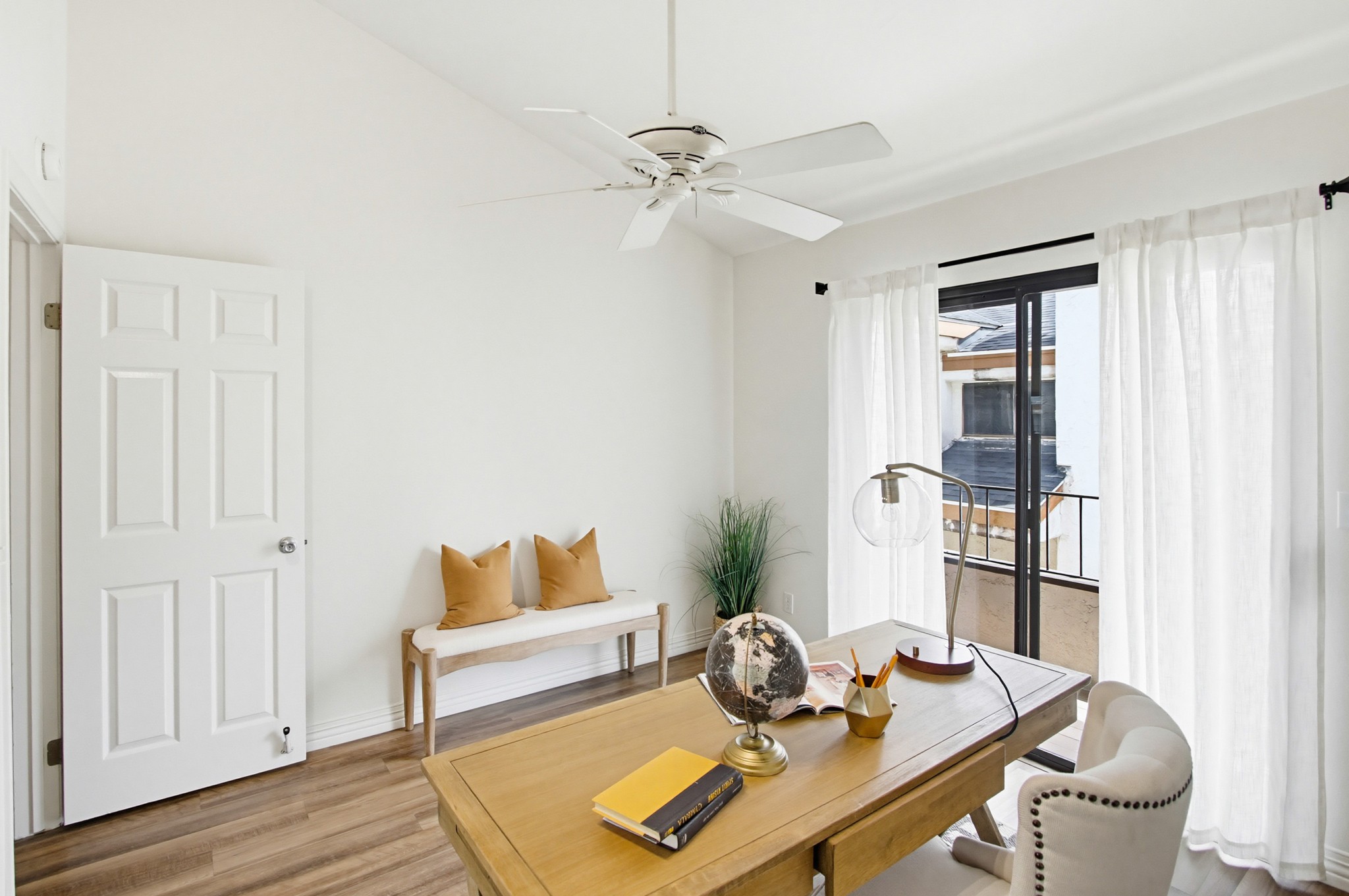 Virtual tour photo 40 of 87 for 1828 Diamond St