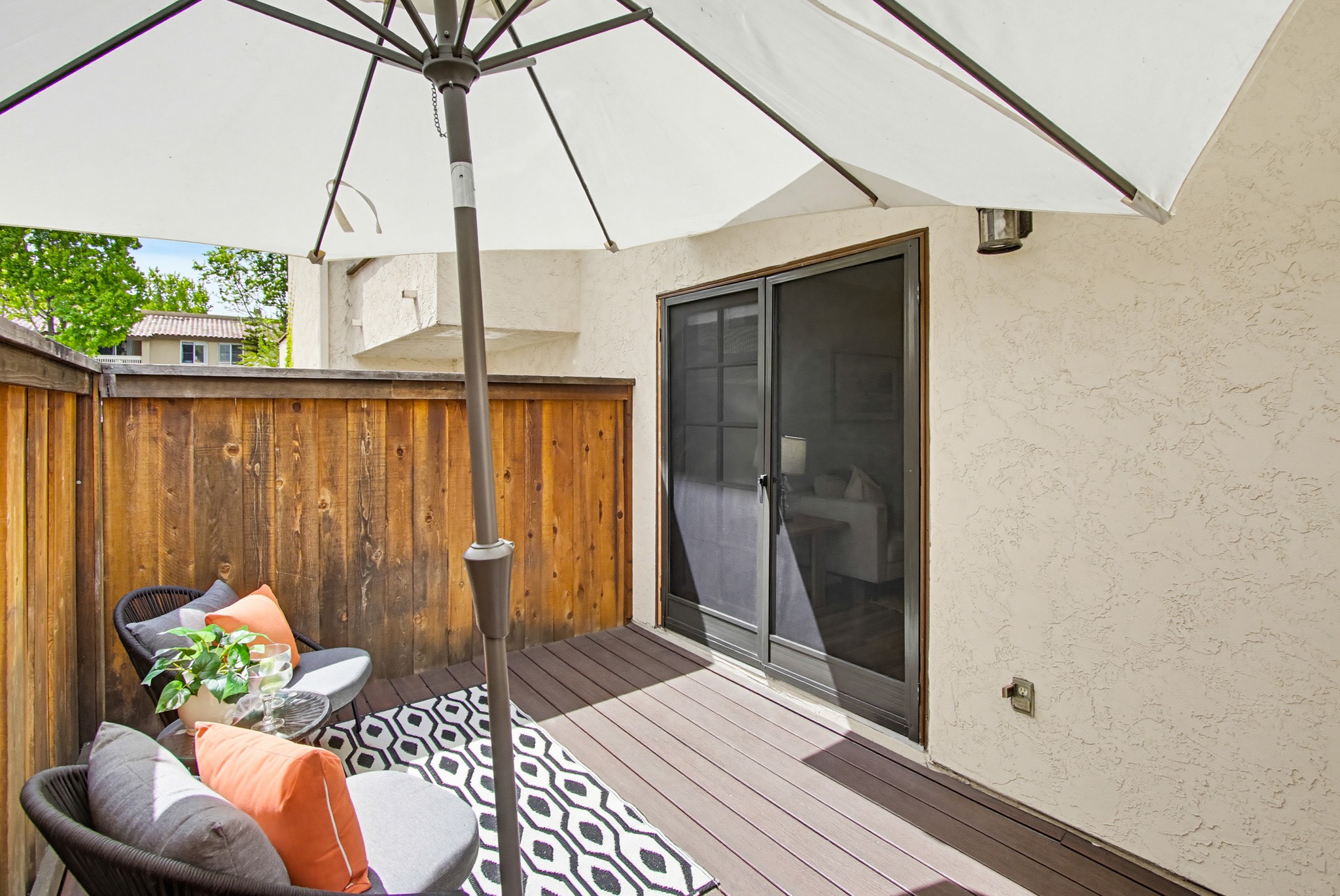 Virtual tour photo 46 of 87 for 1828 Diamond St