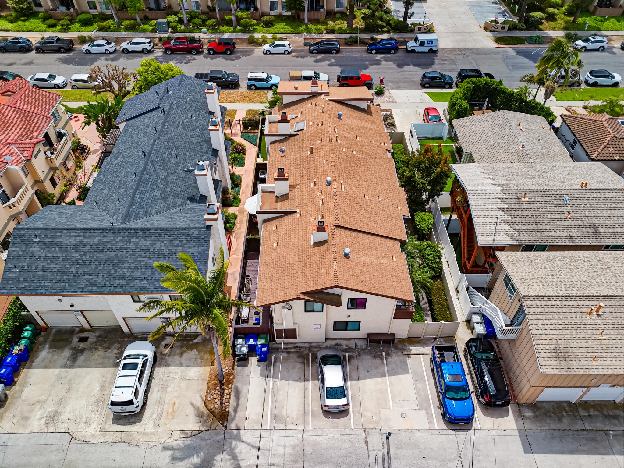 Virtual tour photo 5 of 34 for 1828 Diamond St