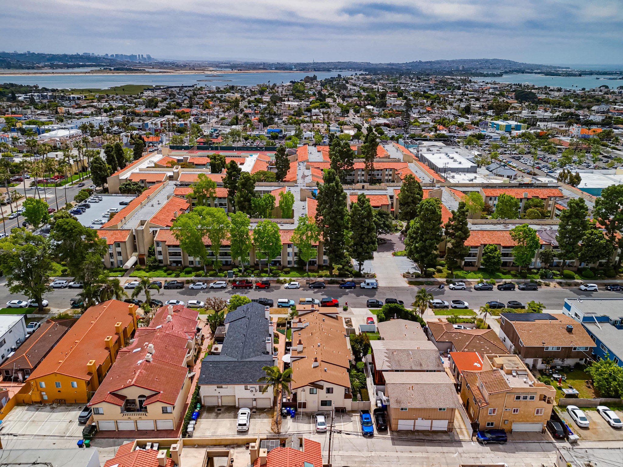 Virtual tour photo 25 of 34 for 1828 Diamond St