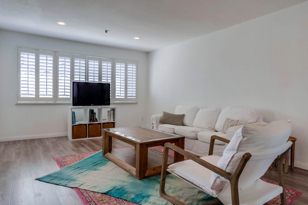 Virtual tour photo 6 of 36 for 1830 Thomas Ave #2f