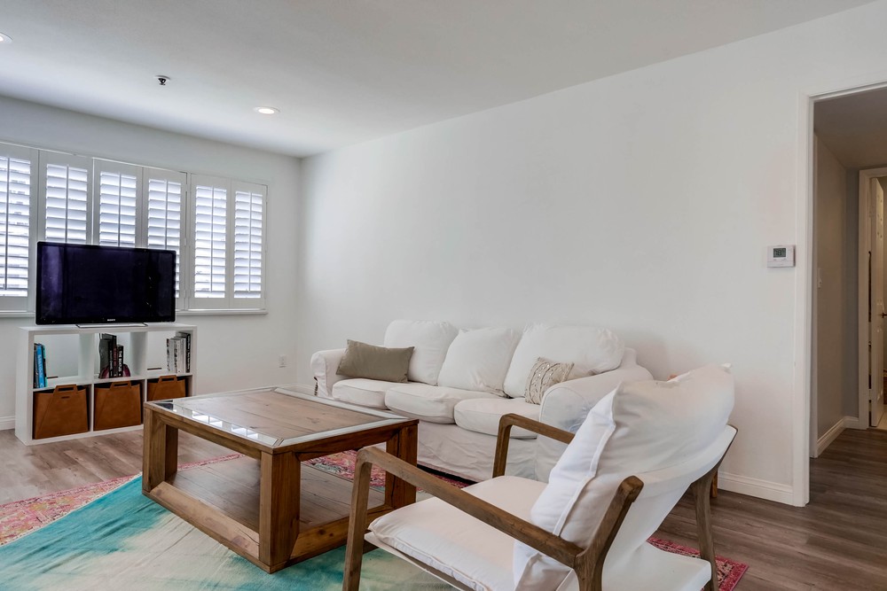 Virtual tour photo 7 of 36 for 1830 Thomas Ave #2f