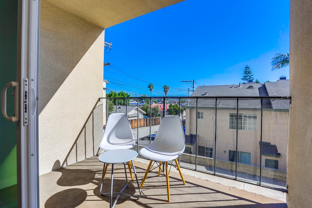 Virtual tour photo 20 of 36 for 1830 Thomas Ave #2f