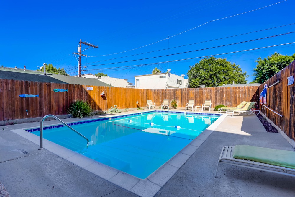 Virtual tour photo 33 of 36 for 1830 Thomas Ave #2f