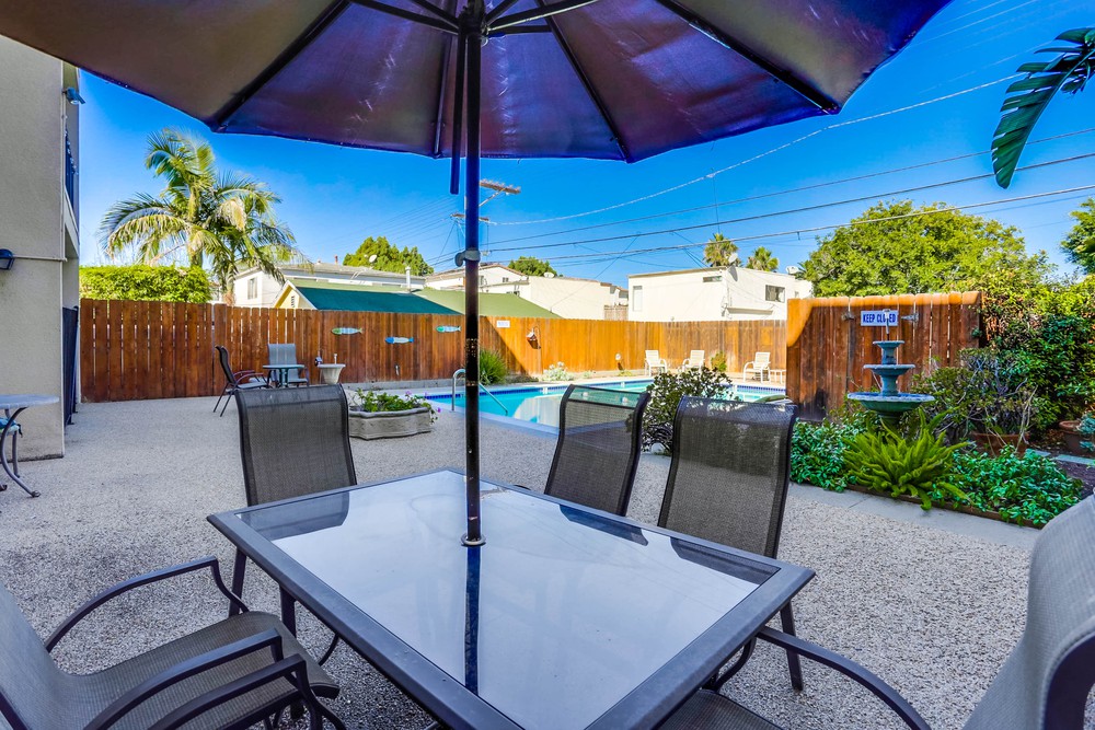 Virtual tour photo 35 of 36 for 1830 Thomas Ave #2f