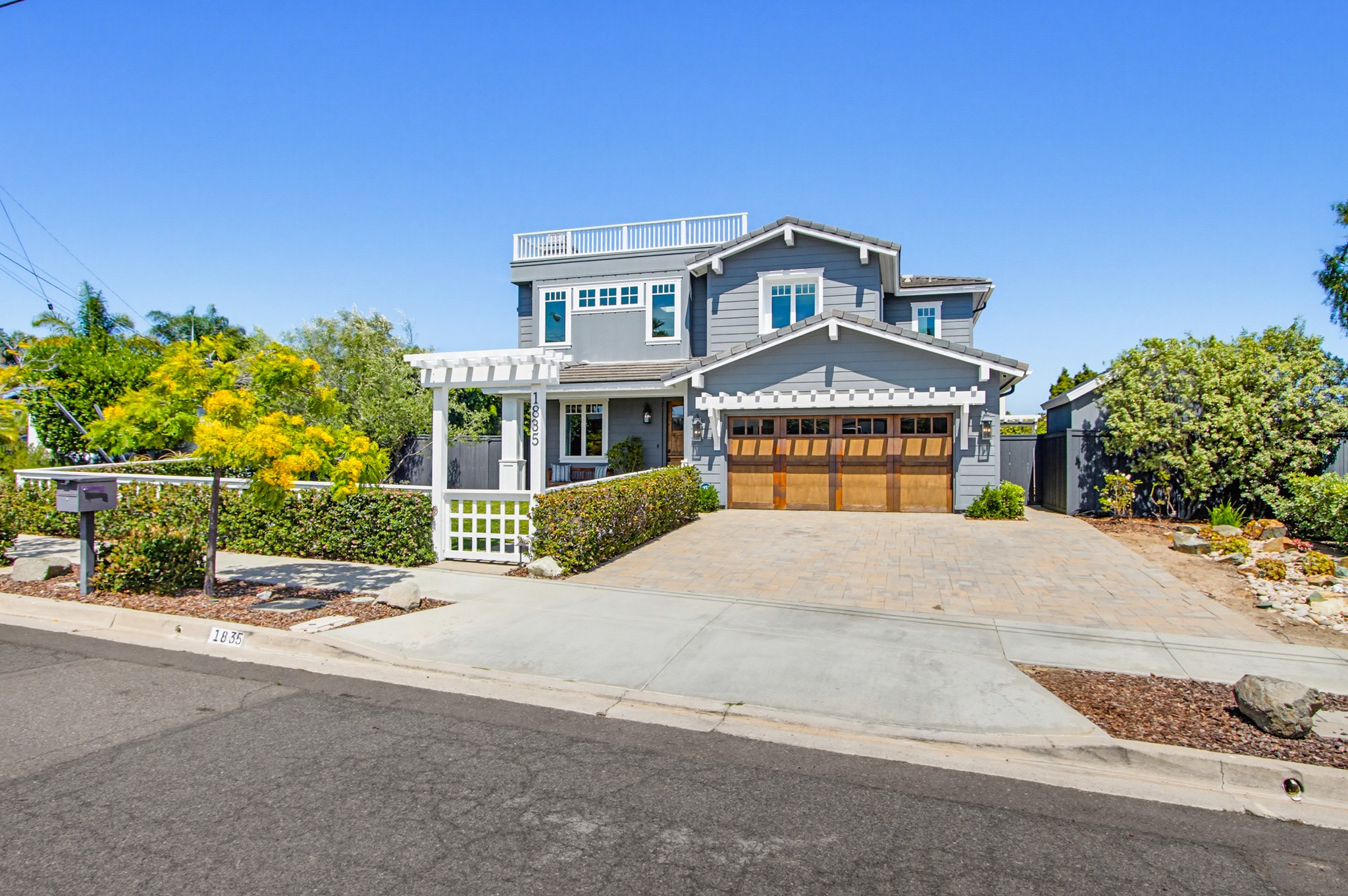 Virtual tour photo 4 of 85 for 1835 Lahoud Dr