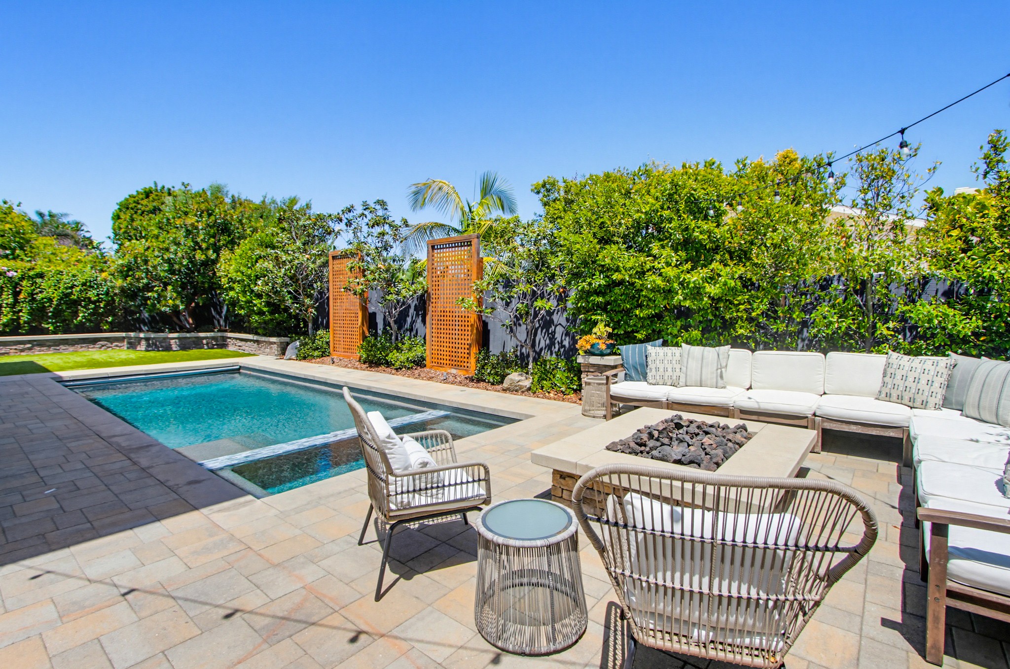 Virtual tour photo 75 of 85 for 1835 Lahoud Dr