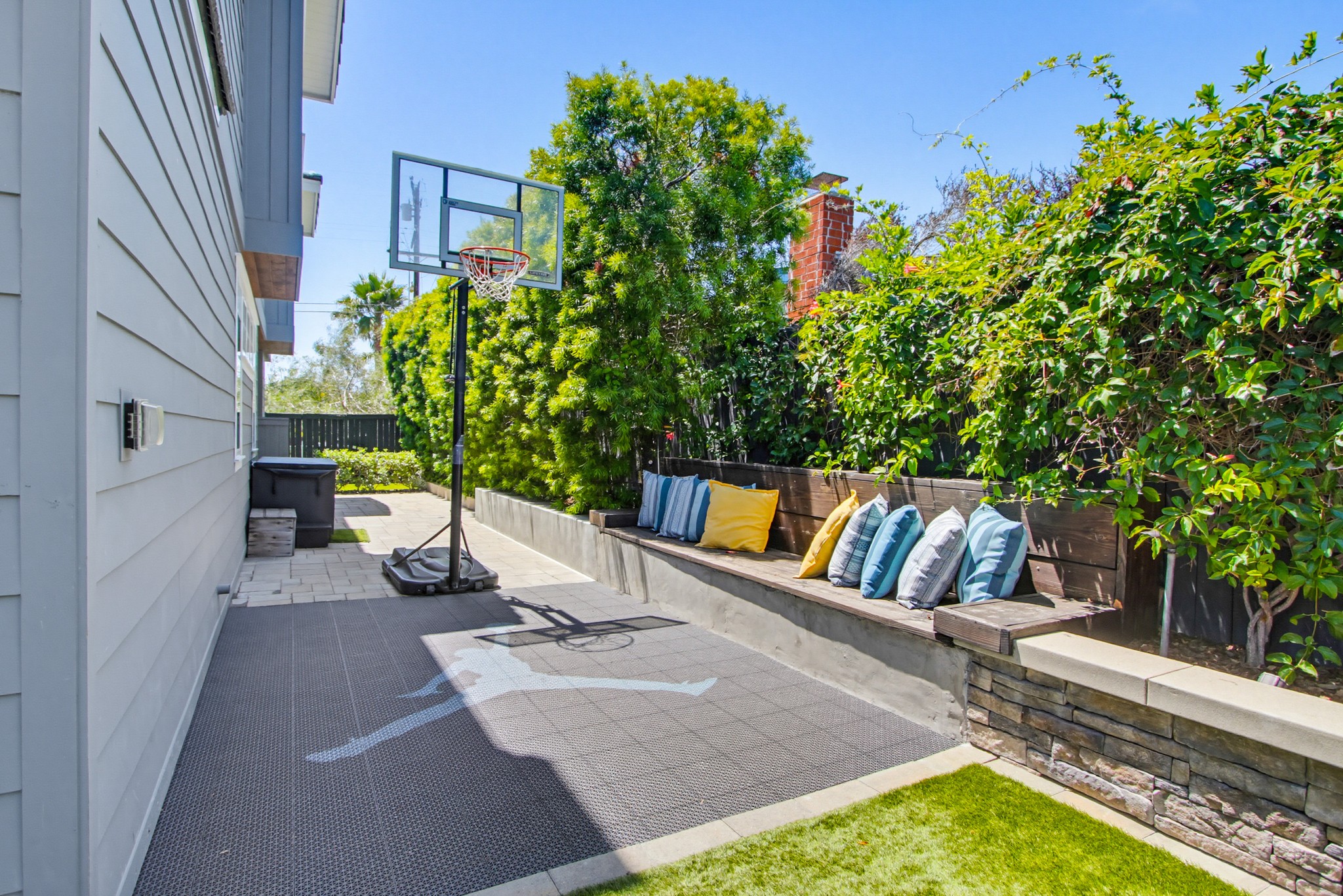 Virtual tour photo 84 of 85 for 1835 Lahoud Dr
