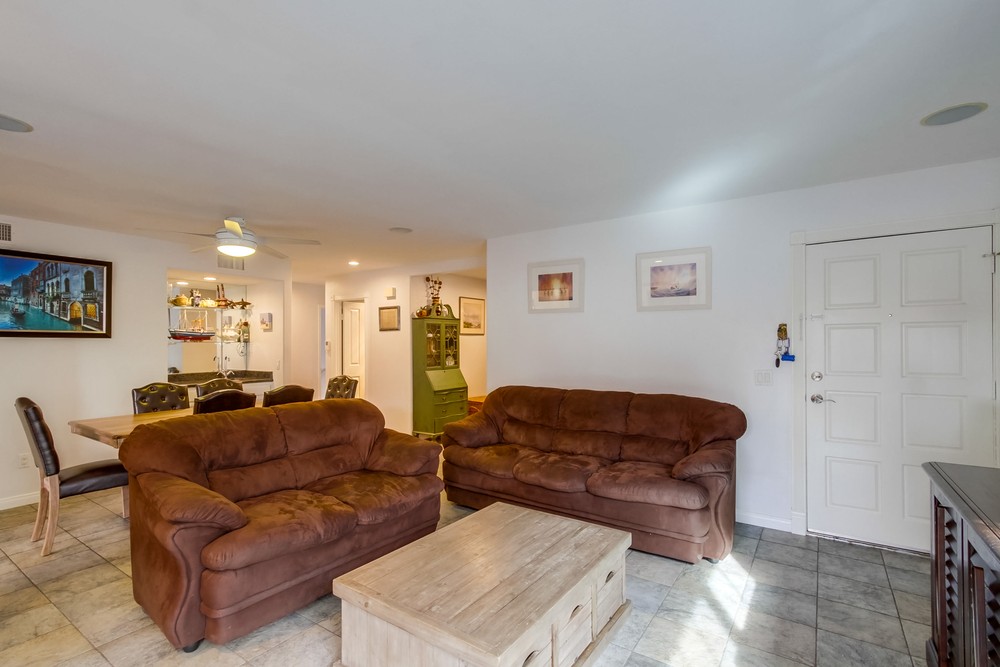 Virtual tour photo 8 of 40 for 1837 Missouri St