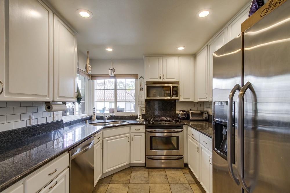 Virtual tour photo 13 of 40 for 1837 Missouri St