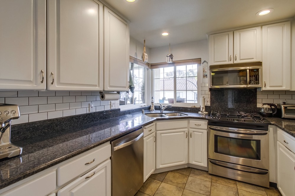 Virtual tour photo 14 of 40 for 1837 Missouri St