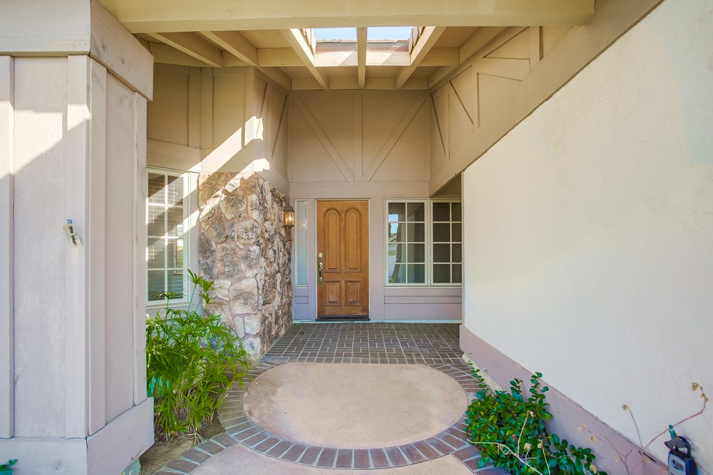 Virtual tour photo 9 of 64 for 18397 Camberwell Ln