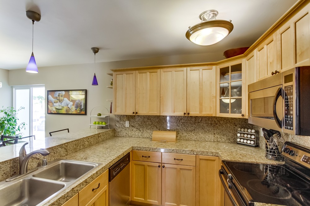 Virtual tour photo 21 of 48 for 1840 Hornblend Street