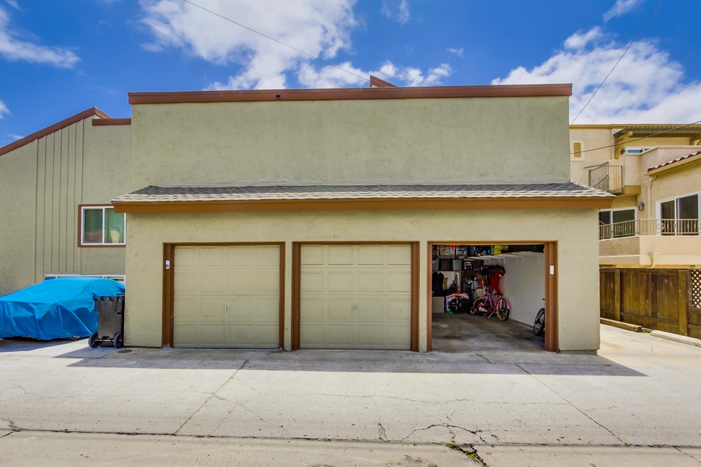 Virtual tour photo 40 of 48 for 1840 Hornblend Street