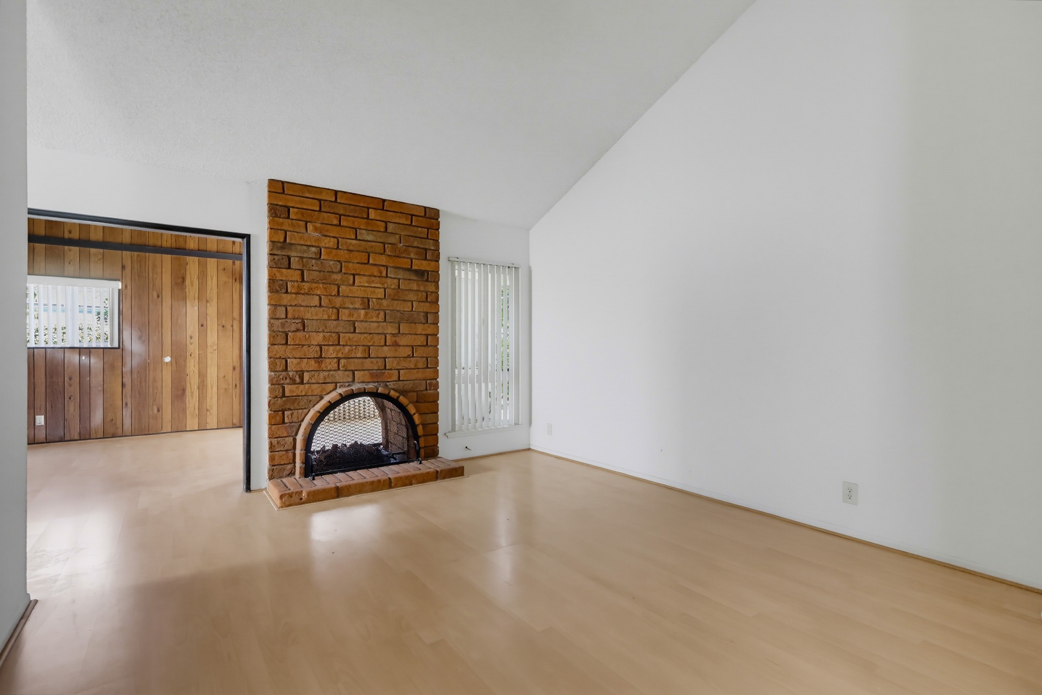 Virtual tour photo 11 of 72 for 18406 Maria Pl