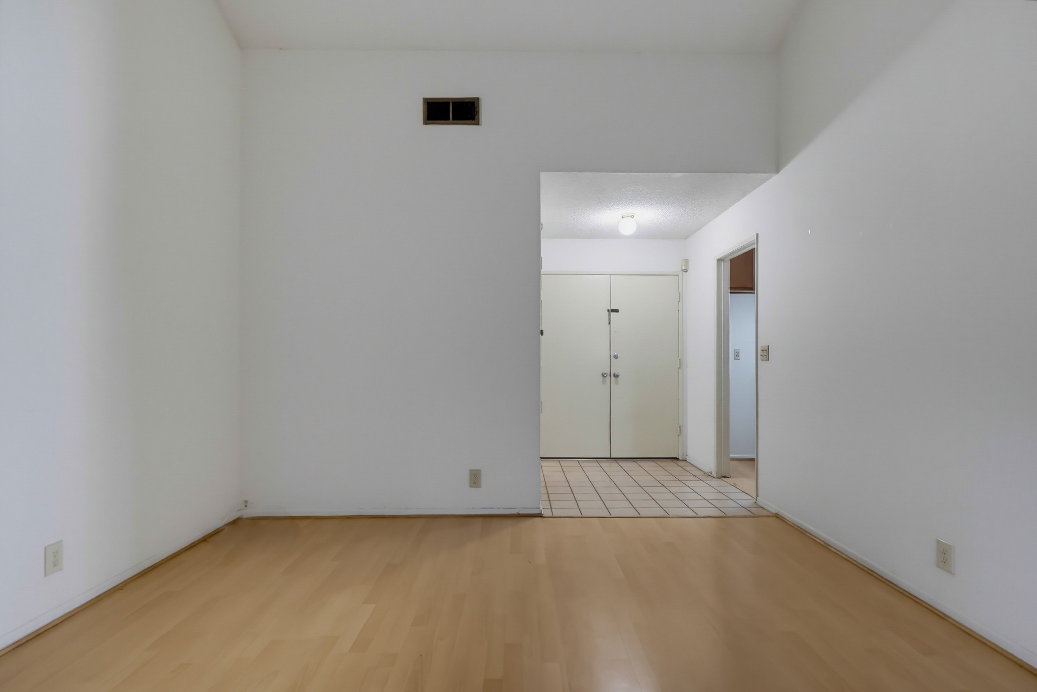 Virtual tour photo 14 of 72 for 18406 Maria Pl