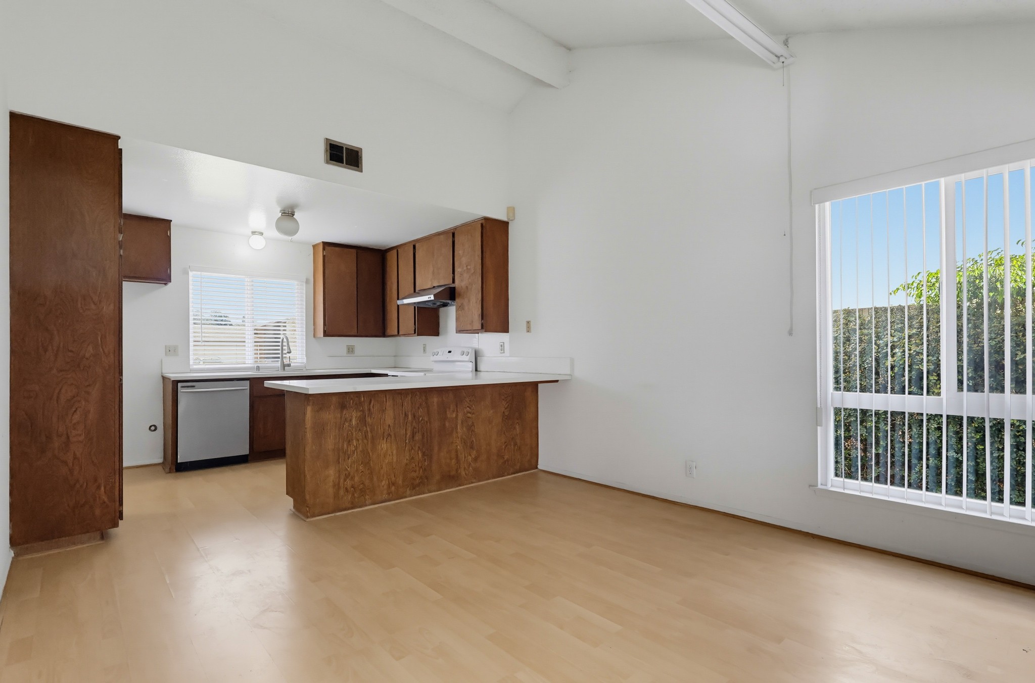 Virtual tour photo 24 of 72 for 18406 Maria Pl