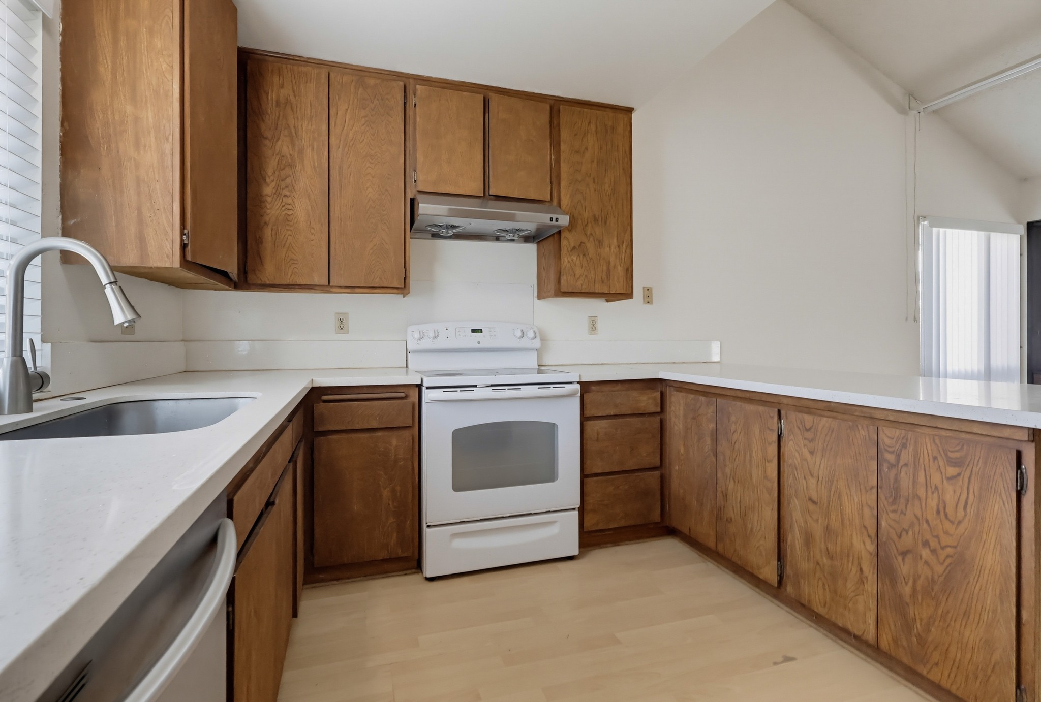 Virtual tour photo 32 of 72 for 18406 Maria Pl
