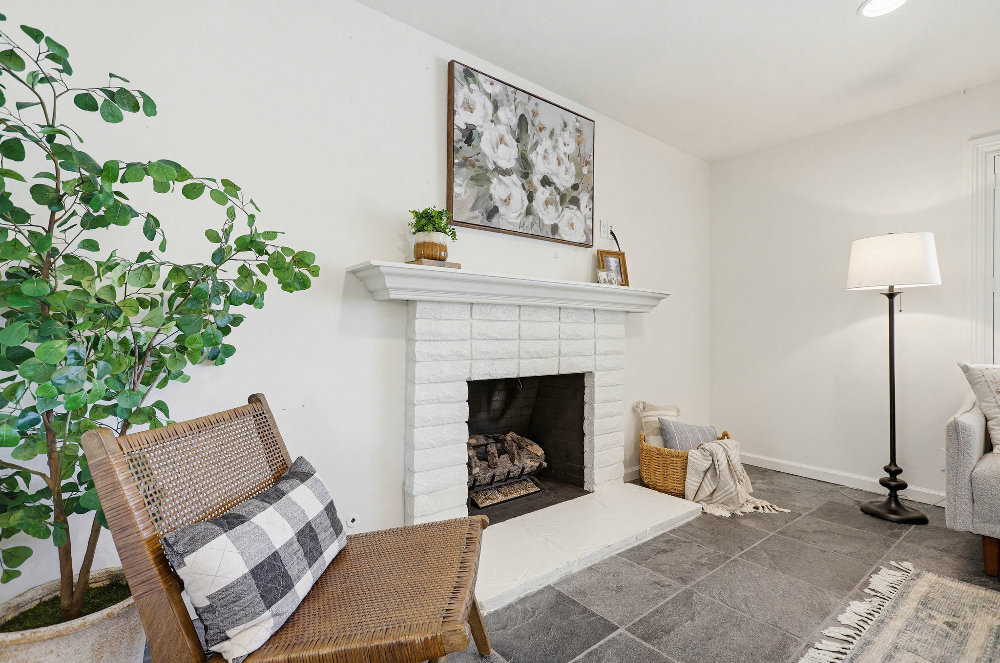 Virtual tour photo 14 of 71 for 18431 Piper Pl
