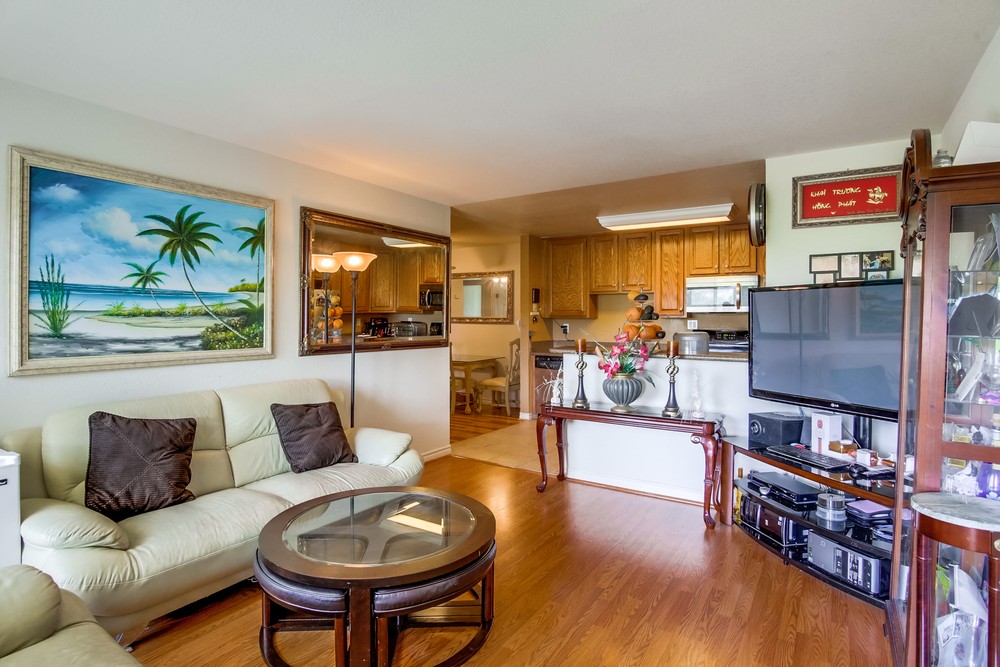 Virtual tour photo 8 of 21 for 1845 Bayview Heights Dr UNIT 100
