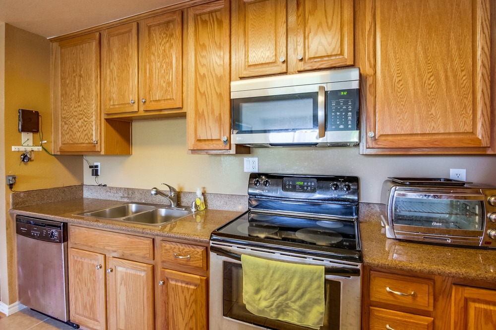Virtual tour photo 14 of 21 for 1845 Bayview Heights Dr UNIT 100