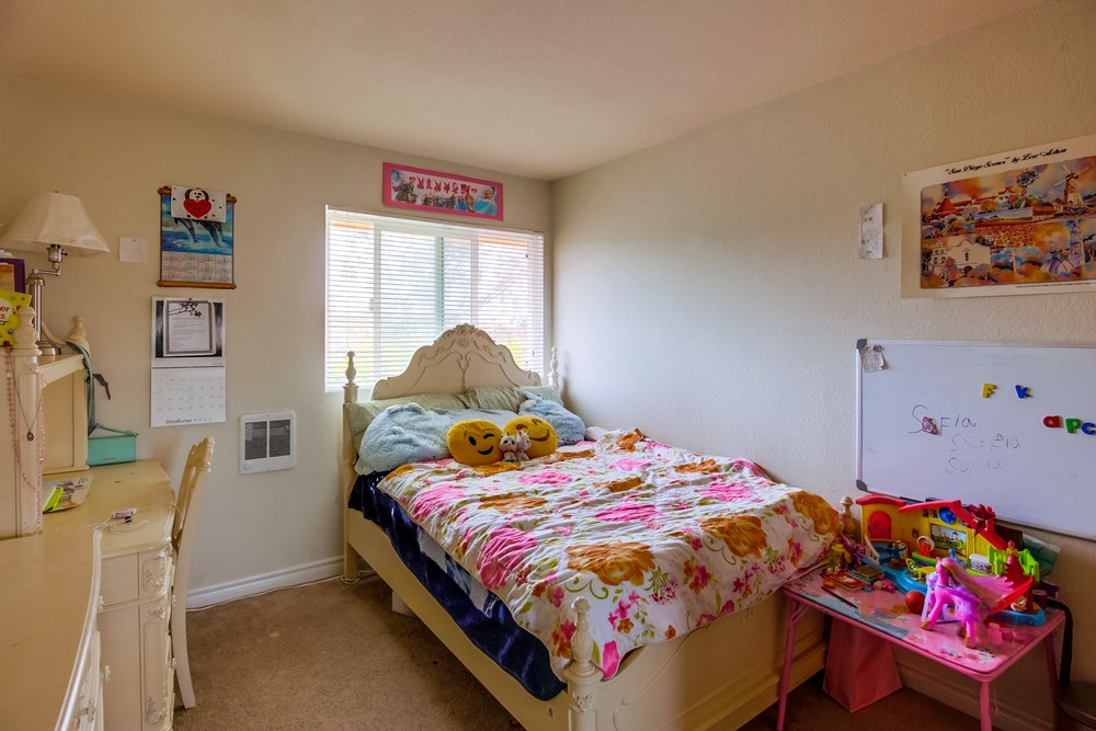 Virtual tour photo 18 of 21 for 1845 Bayview Heights Dr UNIT 100