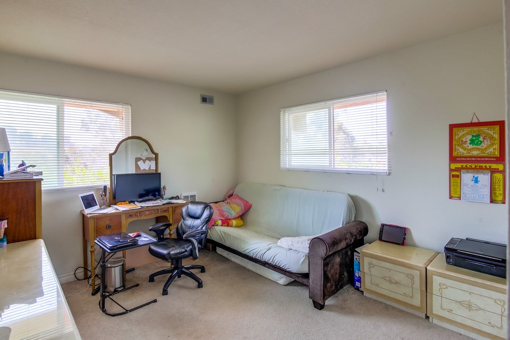 Virtual tour photo 20 of 21 for 1845 Bayview Heights Dr UNIT 100