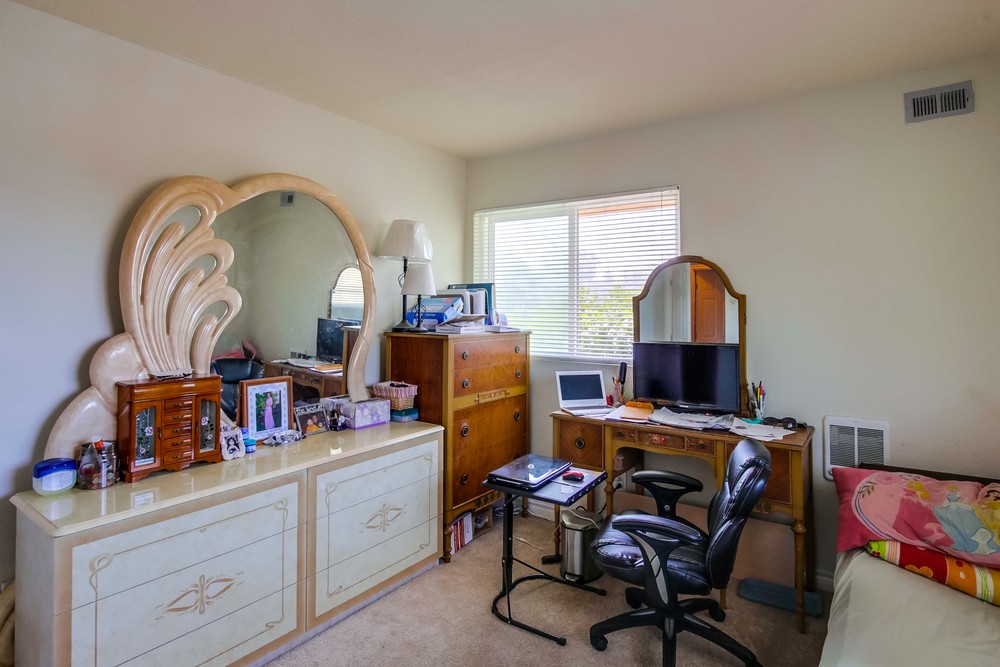Virtual tour photo 21 of 21 for 1845 Bayview Heights Dr UNIT 100