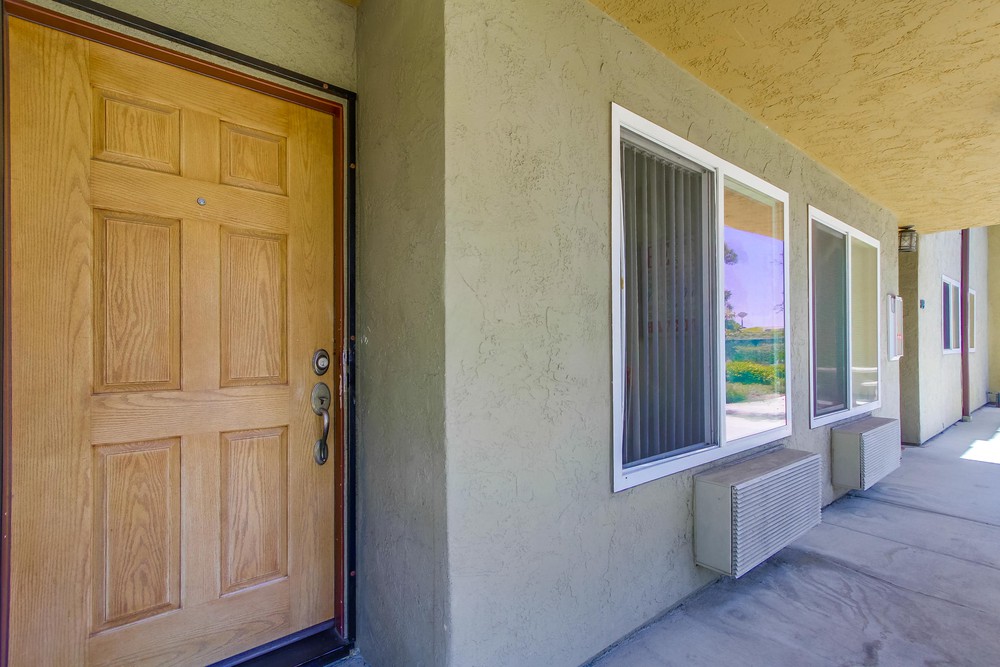 Virtual tour photo 9 of 33 for 1845 Bayview Heights Dr UNIT 107
