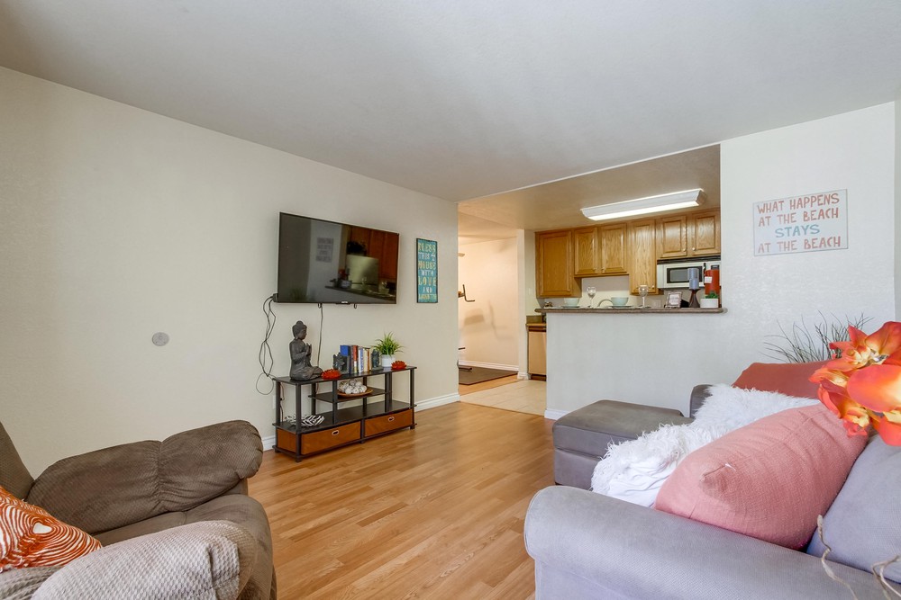 Virtual tour photo 13 of 33 for 1845 Bayview Heights Dr UNIT 107