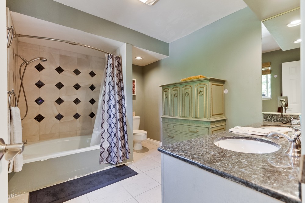 Virtual tour photo 37 of 49 for 18450 Bernardo Trails Dr
