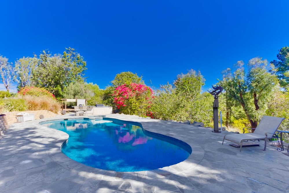 Virtual tour photo 43 of 49 for 18450 Bernardo Trails Dr