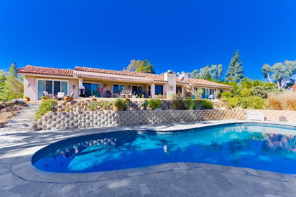 Virtual tour photo 44 of 49 for 18450 Bernardo Trails Dr