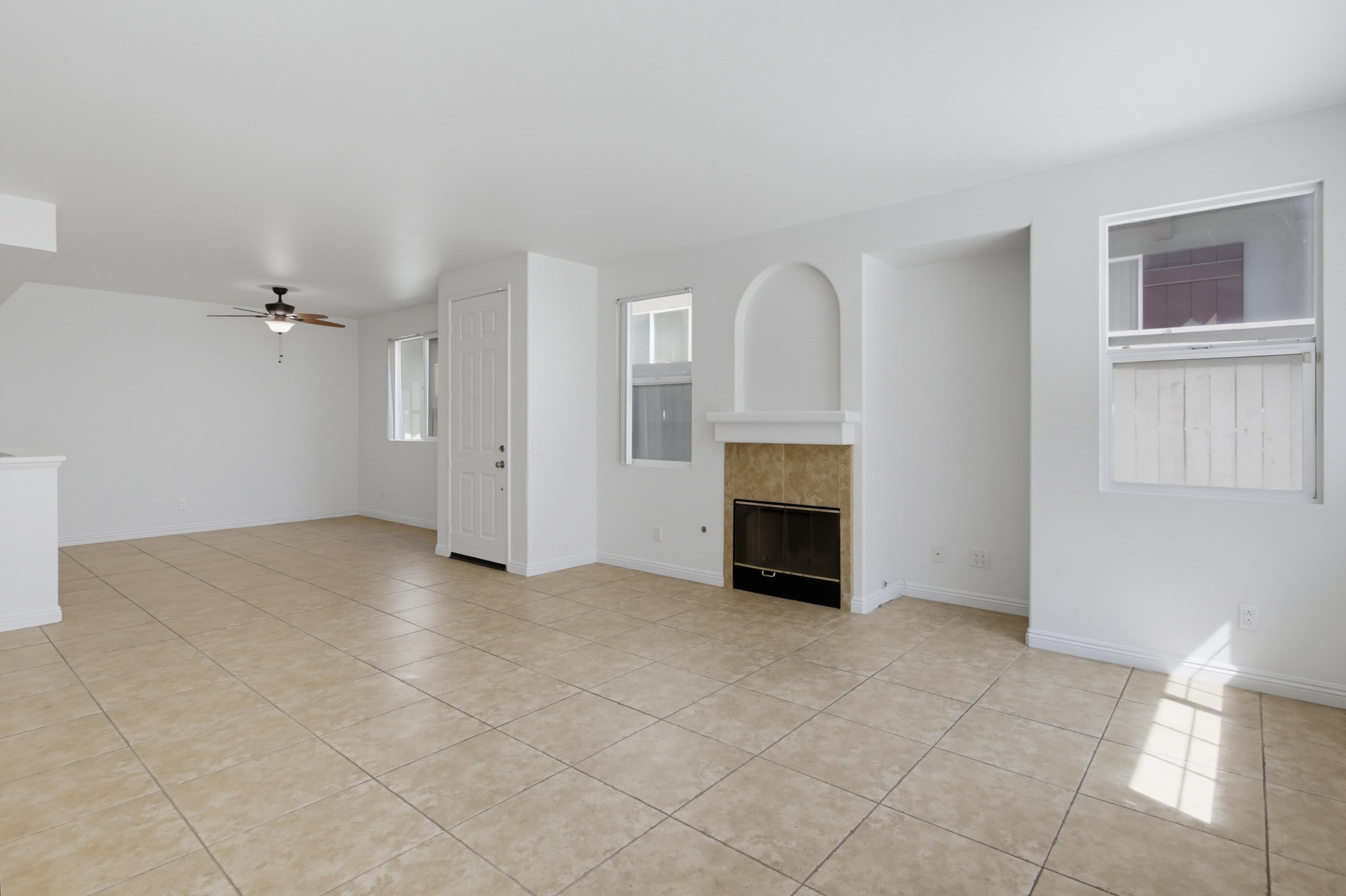 Virtual tour photo 7 of 40 for 1846 Rouge Dr