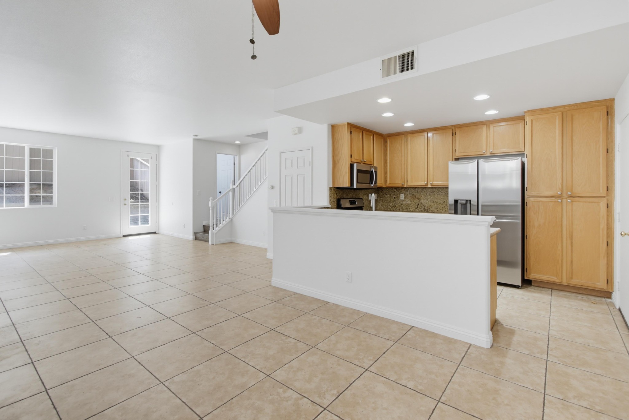 Virtual tour photo 11 of 40 for 1846 Rouge Dr