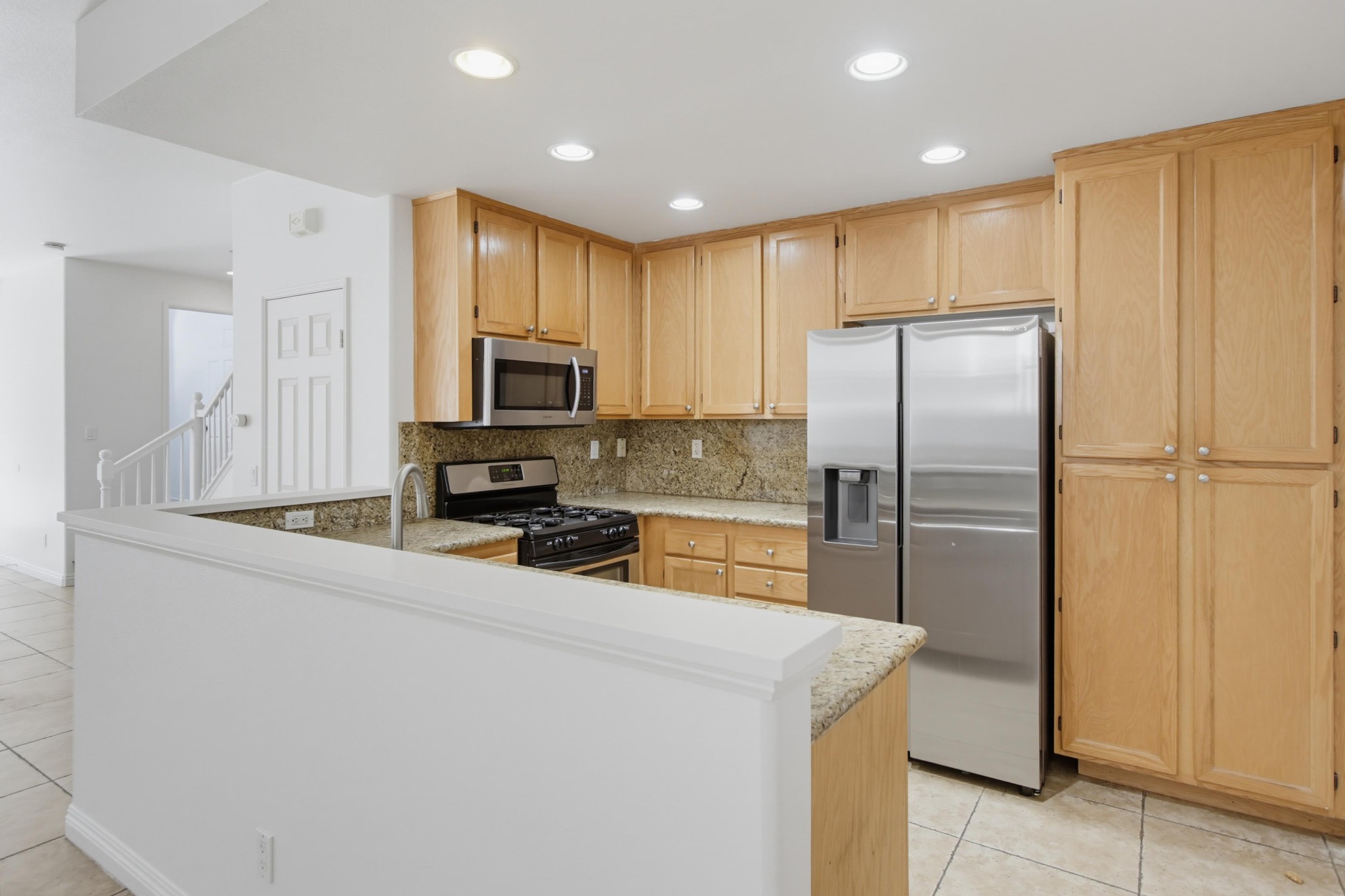 Virtual tour photo 12 of 40 for 1846 Rouge Dr