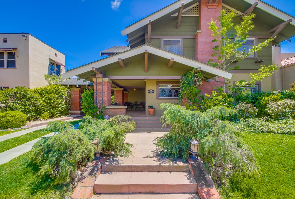 Virtual tour photo 8 of 86 for 1847 Altamira Pl